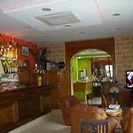 Logis & Restaurant Bergeret Sport 3* אונדאיי