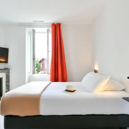 Logis & Restaurant Bergeret Sport 3* Hendaye