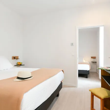 Hotel Logis Hotel&restaurant Bergeret Sport Hendaye