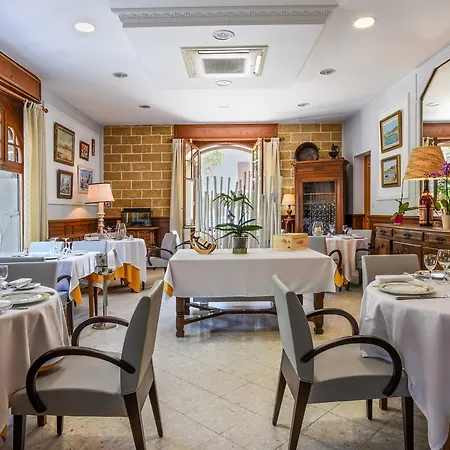 Logis & Restaurant Bergeret Sport Hotel