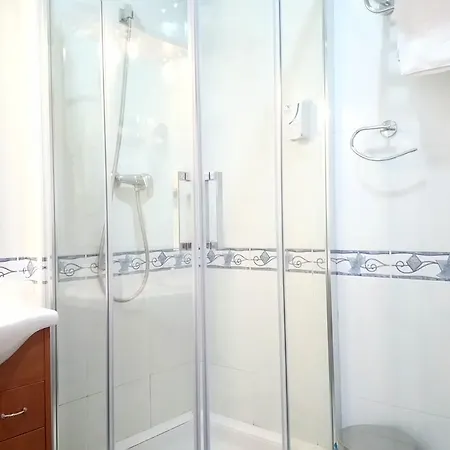 Logis Hotel&restaurant Bergeret Sport Hotel Hendaye