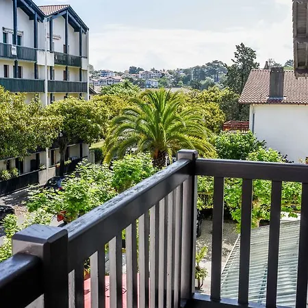 Отель Logis & Restaurant Bergeret Sport