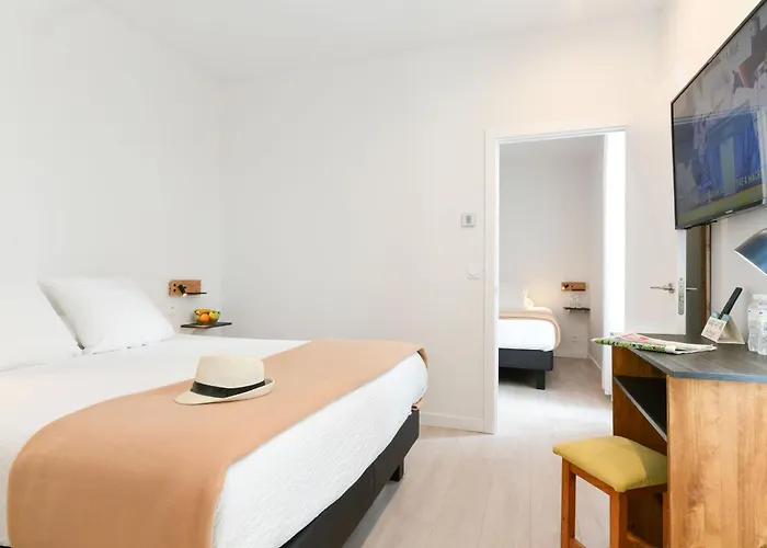 Otel Logis & Restaurant Bergeret Sport Hendaye