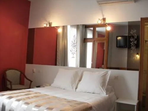 Logis & Restaurant Bergeret Sport 3* Hendaye