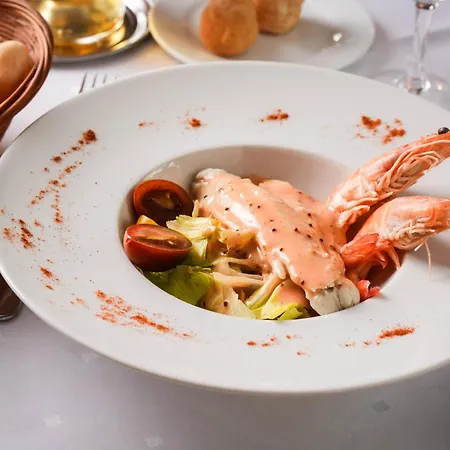 Hotel Logis & Restaurant Bergeret Sport 3*