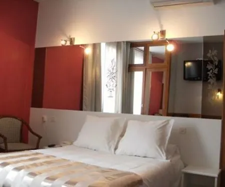 Logis & Restaurant Bergeret Sport 3* Hendaya